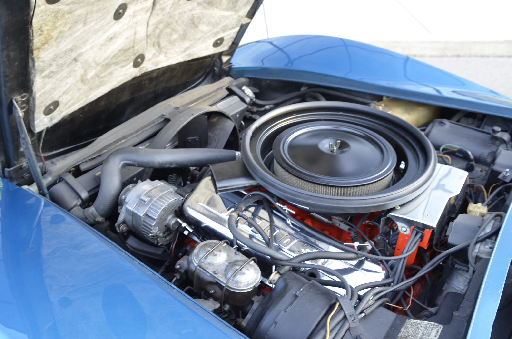 The 454ci LS4 engine bay
